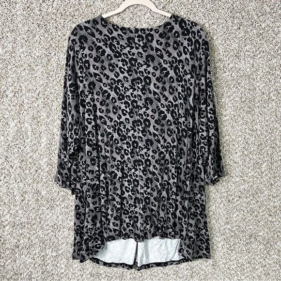 Catherine’s Top Women’s 3X Leopard Print Twist Front V-Neck Blouse in Plus Size - Picture 4 of 5
